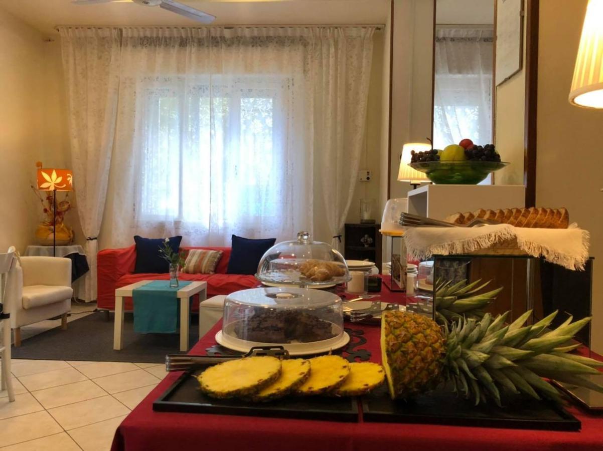 Bed And Breakfast Villa Giovanna Rimini Buitenkant foto