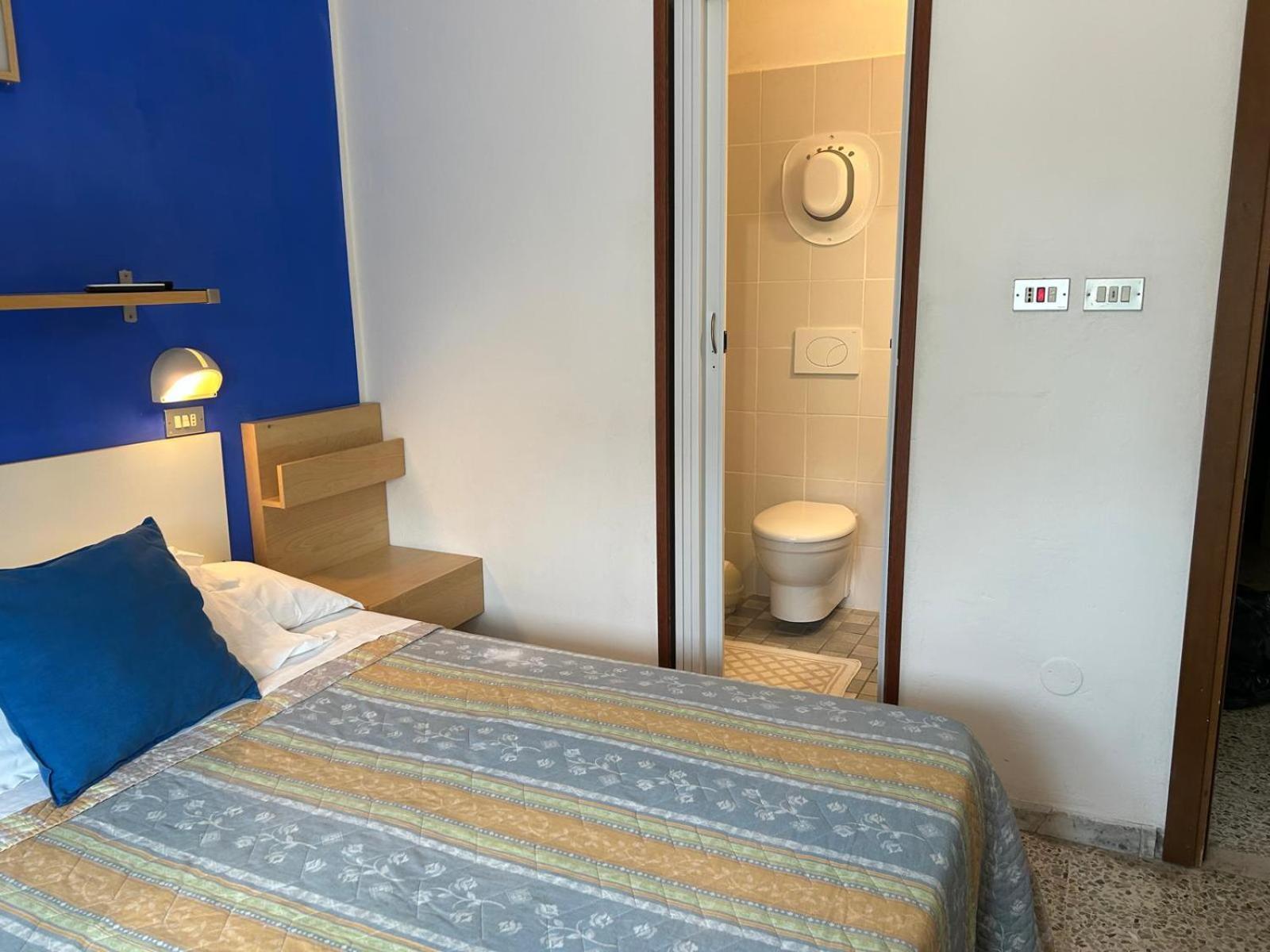 Bed And Breakfast Villa Giovanna Rimini Buitenkant foto